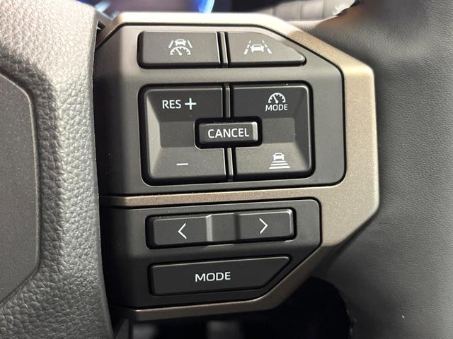 ランドクルーザー250 ZXファーストエディション 禁煙 サンルーフ JBLサウンド 丸目LEDヘッド 純正12型ナビ 全周囲カメラ デジタルミラー ブラインドスポットモニター 茶革 メモリーシート シートベンチレーション デフロック 純正18アルミ(43枚目)