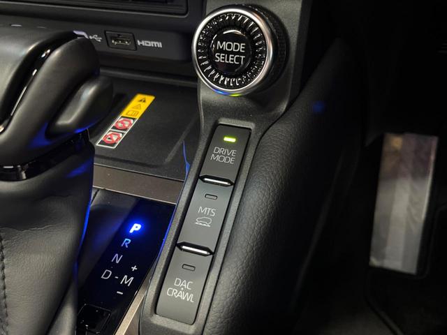 ランドクルーザー250 ZXファーストエディション 禁煙 サンルーフ JBLサウンド 丸目LEDヘッド 純正12型ナビ 全周囲カメラ デジタルミラー ブラインドスポットモニター 茶革 メモリーシート シートベンチレーション デフロック 純正18アルミ(56枚目)