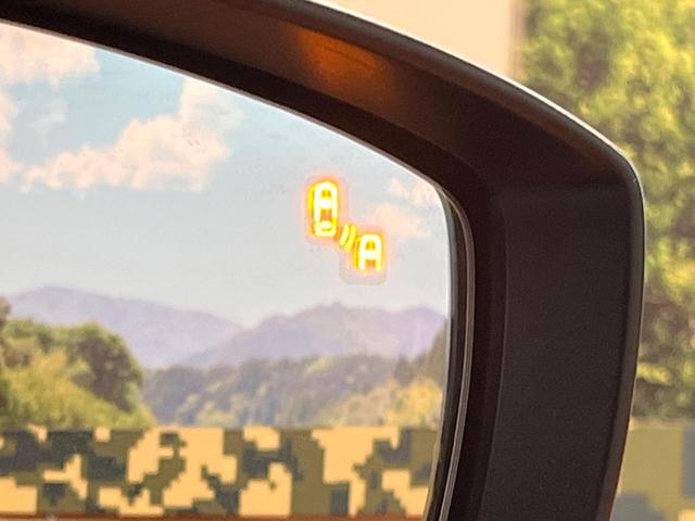 ＣＸ－８ ２５Ｓ　スマートエディション　７人乗り　純正ＳＤナビ　全周囲カメラ　衝突軽減装置　レーダークルーズ　禁煙車　ドラレコ　コーナーセンサー　ブラインドスポットモニター　車線逸脱警報（5枚目）