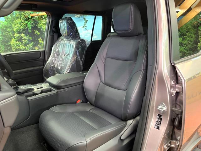 ランドクルーザー２５０ ＶＸ　登録済未使用車　７人乗　サンルーフ　純正１２型ディスプレイオーディオ　全周囲カメラ　デジタルミラー　丸目ＬＥＤヘッド＆フォグ　純正１８インチアルミ　本革　ベンチレーション　ステアリングヒーター　ＥＴＣ（25枚目）