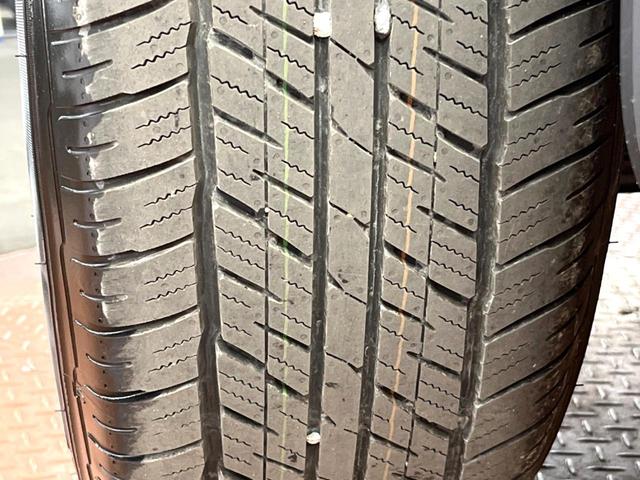 ランドクルーザー２５０ ＶＸ　登録済未使用車　７人乗　サンルーフ　純正１２型ディスプレイオーディオ　全周囲カメラ　デジタルミラー　丸目ＬＥＤヘッド＆フォグ　純正１８インチアルミ　本革　ベンチレーション　ステアリングヒーター　ＥＴＣ（29枚目）