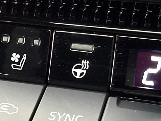 ランドクルーザー２５０ ＶＸ　登録済未使用車　７人乗　サンルーフ　純正１２型ディスプレイオーディオ　全周囲カメラ　デジタルミラー　丸目ＬＥＤヘッド＆フォグ　純正１８インチアルミ　本革　ベンチレーション　ステアリングヒーター　ＥＴＣ（49枚目）