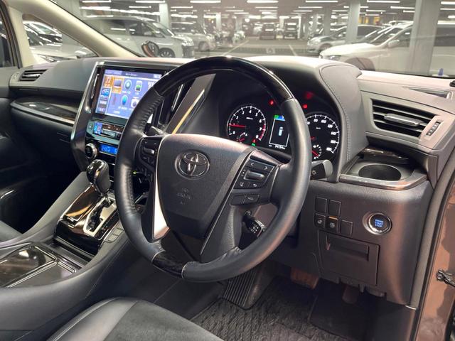 アルファード 2.5S Cパッケージ フリップダウン BIG-X10型ナビ バックカメラ レーダークルーズ 衝突軽減 両側電動ドア ステアリングヒーター 電動リアゲート LEDヘッド ハーフレザー パワーシート 純正18アルミ ETC(22枚目)