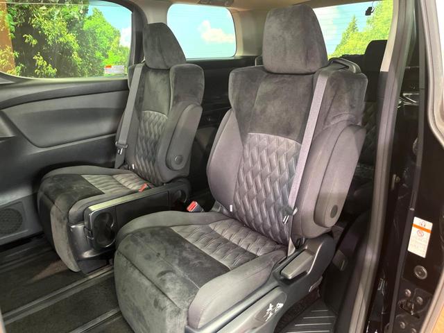 アルファード 2.5S 禁煙車 サンルーフ 9型ナビフルセグ 両側パワスラ 衝突軽減装置 レーダークルーズ オートハイビーム クリアランスソナー DVDキッド レーンキープ バックカメラ LEDヘッド&フォグ ETC(23枚目)