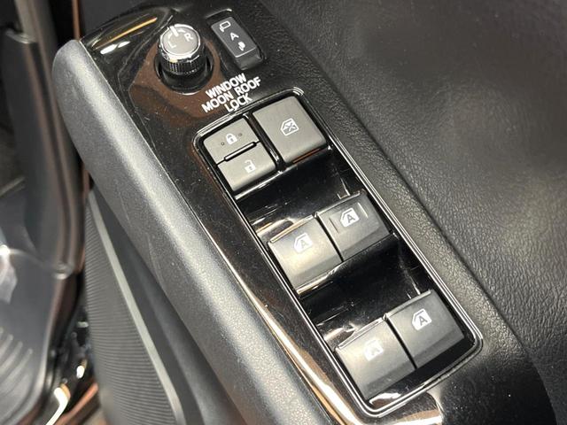アルファード 2.5S 禁煙車 サンルーフ 9型ナビフルセグ 両側パワスラ 衝突軽減装置 レーダークルーズ オートハイビーム クリアランスソナー DVDキッド レーンキープ バックカメラ LEDヘッド&フォグ ETC(28枚目)