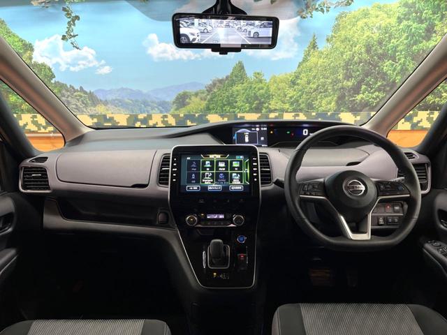 セレナ e-パワー ハイウェイスターV 両側電動ドア 純正SDナビ 後席モニター 全周囲カメラ 衝突被害軽減システム 100V電源 レーダークルーズ コーナーセンサー スマートキー LEDヘッド ビルトインETC 車線逸脱警報(2枚目)