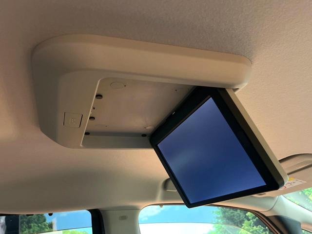 セレナ e-パワー ハイウェイスターV 両側電動ドア 純正SDナビ 後席モニター 全周囲カメラ 衝突被害軽減システム 100V電源 レーダークルーズ コーナーセンサー スマートキー LEDヘッド ビルトインETC 車線逸脱警報(3枚目)