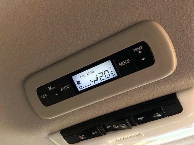 セレナ e-パワー ハイウェイスターV 両側電動ドア 純正SDナビ 後席モニター 全周囲カメラ 衝突被害軽減システム 100V電源 レーダークルーズ コーナーセンサー スマートキー LEDヘッド ビルトインETC 車線逸脱警報(10枚目)