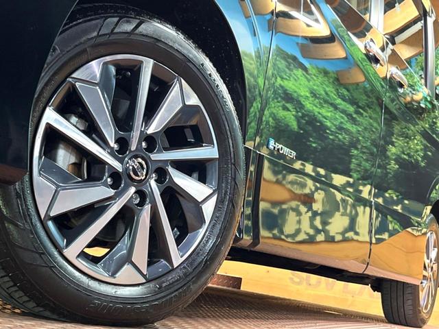 セレナ e-パワー ハイウェイスターV 両側電動ドア 純正SDナビ 後席モニター 全周囲カメラ 衝突被害軽減システム 100V電源 レーダークルーズ コーナーセンサー スマートキー LEDヘッド ビルトインETC 車線逸脱警報(16枚目)