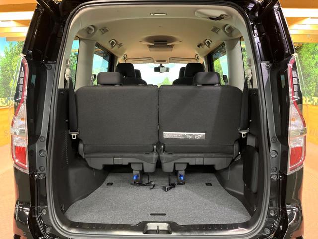 セレナ e-パワー ハイウェイスターV 両側電動ドア 純正SDナビ 後席モニター 全周囲カメラ 衝突被害軽減システム 100V電源 レーダークルーズ コーナーセンサー スマートキー LEDヘッド ビルトインETC 車線逸脱警報(33枚目)