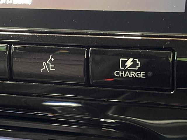 セレナ e-パワー ハイウェイスターV 両側電動ドア 純正SDナビ 後席モニター 全周囲カメラ 衝突被害軽減システム 100V電源 レーダークルーズ コーナーセンサー スマートキー LEDヘッド ビルトインETC 車線逸脱警報(53枚目)