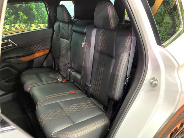 アウトランダーPHEV P 4WD 禁煙 BOSEサウンド 純正9型ナビ 全周囲カメラ ブラインドスポットモニター マイパイロット 電動リアゲート 黒革 メモリーシート シートヒーター LEDヘッド 純正20アルミ ETC(25枚目)