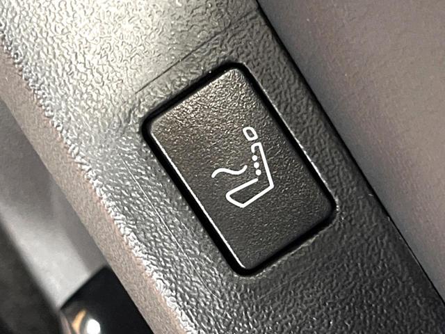 アウトランダーPHEV P 4WD 禁煙 BOSEサウンド 純正9型ナビ 全周囲カメラ ブラインドスポットモニター マイパイロット 電動リアゲート 黒革 メモリーシート シートヒーター LEDヘッド 純正20アルミ ETC(27枚目)