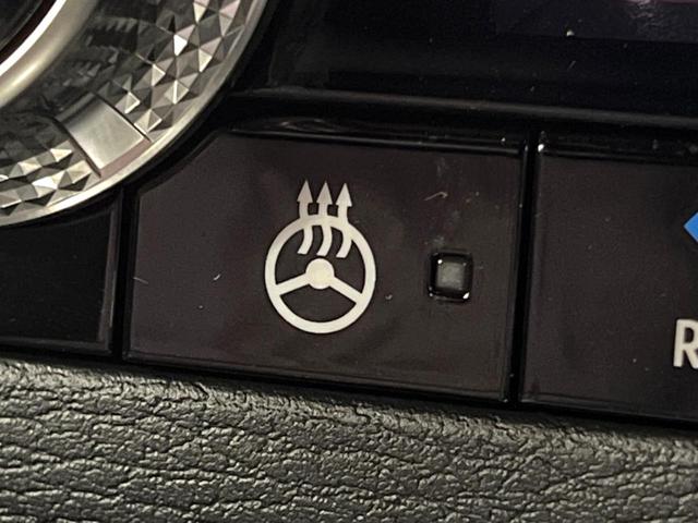 アウトランダーPHEV P 4WD 禁煙 BOSEサウンド 純正9型ナビ 全周囲カメラ ブラインドスポットモニター マイパイロット 電動リアゲート 黒革 メモリーシート シートヒーター LEDヘッド 純正20アルミ ETC(57枚目)