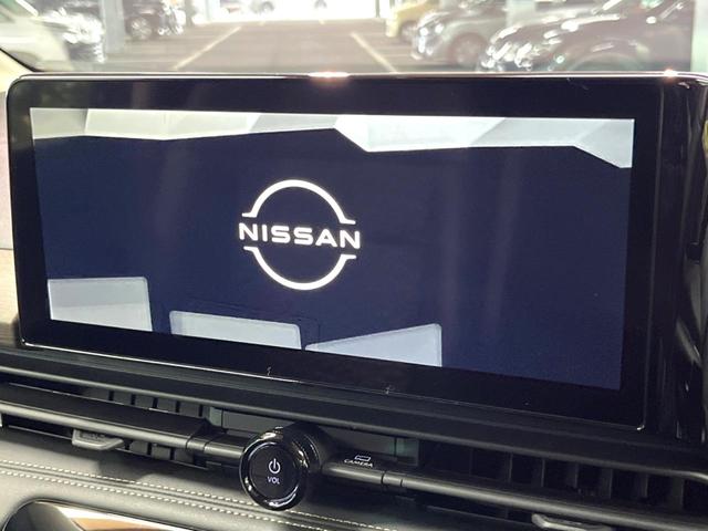 セレナ ｅ－パワー　ハイウェイスターＶ　両側電動ドア　後席モニター　全周囲カメラ　衝突軽減装置　レーダークルーズ　禁煙車　コーナーセンサー　デジタルミラー　ブラインドスポットモニター　車線逸脱警報（4枚目）