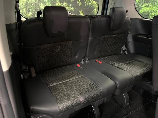 セレナ ｅ－パワー　ハイウェイスターＶ　両側電動ドア　後席モニター　全周囲カメラ　衝突軽減装置　レーダークルーズ　禁煙車　コーナーセンサー　デジタルミラー　ブラインドスポットモニター　車線逸脱警報（12枚目）