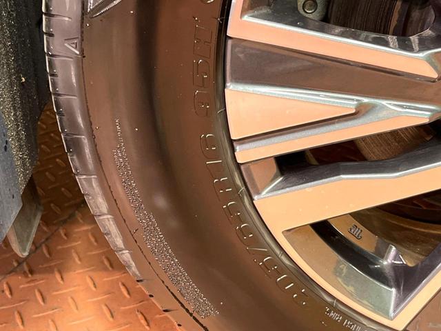 セレナ ｅ－パワー　ハイウェイスターＶ　両側電動ドア　後席モニター　全周囲カメラ　衝突軽減装置　レーダークルーズ　禁煙車　コーナーセンサー　デジタルミラー　ブラインドスポットモニター　車線逸脱警報（30枚目）