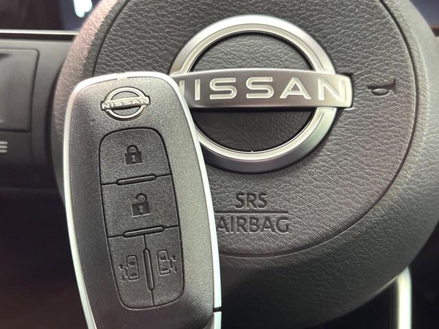 セレナ ｅ－パワー　ハイウェイスターＶ　両側電動ドア　後席モニター　全周囲カメラ　衝突軽減装置　レーダークルーズ　禁煙車　コーナーセンサー　デジタルミラー　ブラインドスポットモニター　車線逸脱警報（38枚目）