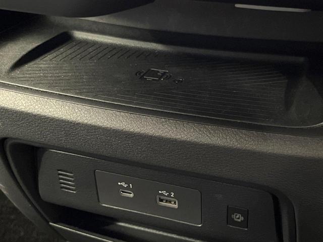 セレナ ｅ－パワー　ハイウェイスターＶ　両側電動ドア　後席モニター　全周囲カメラ　衝突軽減装置　レーダークルーズ　禁煙車　コーナーセンサー　デジタルミラー　ブラインドスポットモニター　車線逸脱警報（49枚目）