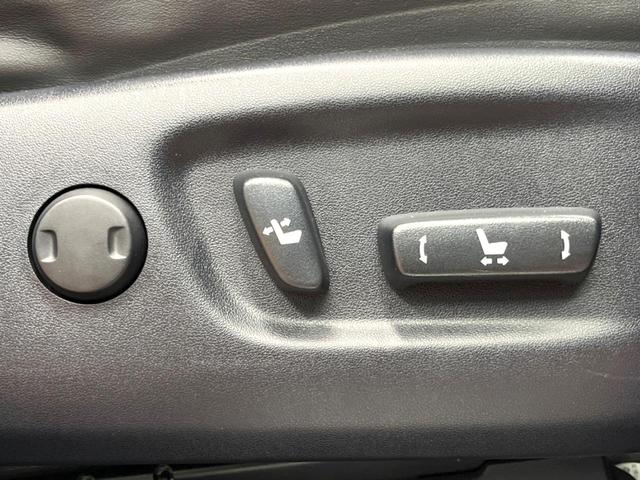 ハリアー プレミアム 純正9型ナビ バックカメラ クルコン 電動リアゲート シーケンシャルLEDヘッド オートハイビーム ハーフレザーシート パワーシート 純正18アルミ ETC アイドリングストップ 横滑り防止装置(9枚目)