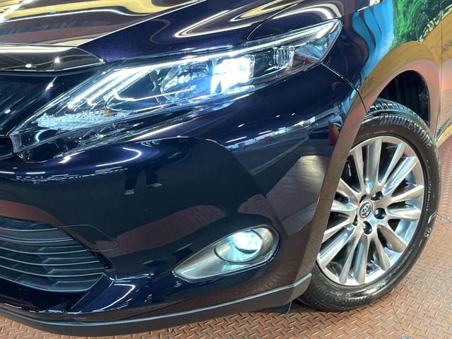 ハリアー プレミアム 純正9型ナビ バックカメラ クルコン 電動リアゲート シーケンシャルLEDヘッド オートハイビーム ハーフレザーシート パワーシート 純正18アルミ ETC アイドリングストップ 横滑り防止装置(13枚目)