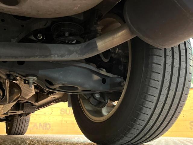 ハリアー プレミアム 純正9型ナビ バックカメラ クルコン 電動リアゲート シーケンシャルLEDヘッド オートハイビーム ハーフレザーシート パワーシート 純正18アルミ ETC アイドリングストップ 横滑り防止装置(23枚目)