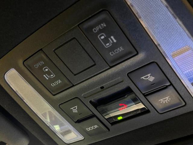 ヴォクシー ハイブリッドS-Z 禁煙 GRエアロ フリップダウン 純正10型ナビ バックカメラ レーダークルーズ 両側電動ドア 三眼LEDヘッド オートハイビーム ハーフレザーシート シートヒーター 純正17アルミ ETC(8枚目)