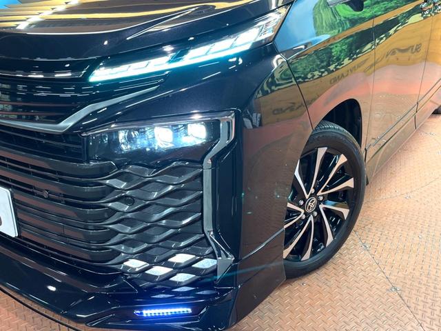 ヴォクシー ハイブリッドS-Z 禁煙 GRエアロ フリップダウン 純正10型ナビ バックカメラ レーダークルーズ 両側電動ドア 三眼LEDヘッド オートハイビーム ハーフレザーシート シートヒーター 純正17アルミ ETC(15枚目)