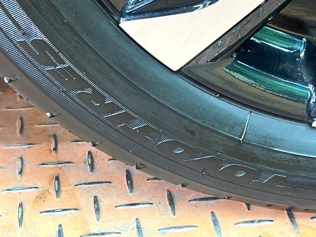 ヴォクシー ハイブリッドS-Z 禁煙 GRエアロ フリップダウン 純正10型ナビ バックカメラ レーダークルーズ 両側電動ドア 三眼LEDヘッド オートハイビーム ハーフレザーシート シートヒーター 純正17アルミ ETC(30枚目)