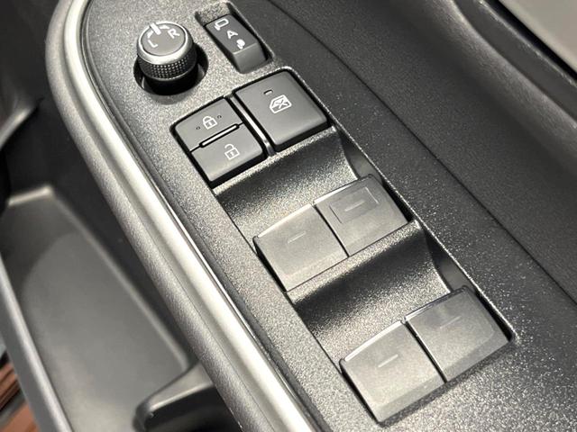 ヴォクシー ハイブリッドS-Z 禁煙 GRエアロ フリップダウン 純正10型ナビ バックカメラ レーダークルーズ 両側電動ドア 三眼LEDヘッド オートハイビーム ハーフレザーシート シートヒーター 純正17アルミ ETC(33枚目)