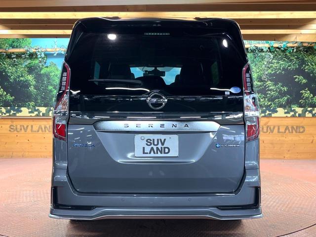 セレナ ｅ－パワー　オーテック　スポーツスペック　禁煙　ＢＩＧ－Ｘ１１型ナビ　全周囲カメラ　デジタルミラー　後方車両検知　プロパイロット　両側電動ドア　ＬＥＤヘッド　オートライト　クリアランスソナー　専用１７アルミ　ＥＴＣ　リアオートエアコン（18枚目）