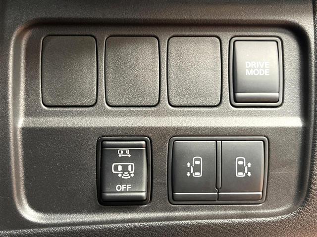 セレナ ｅ－パワー　オーテック　スポーツスペック　禁煙　ＢＩＧ－Ｘ１１型ナビ　全周囲カメラ　デジタルミラー　後方車両検知　プロパイロット　両側電動ドア　ＬＥＤヘッド　オートライト　クリアランスソナー　専用１７アルミ　ＥＴＣ　リアオートエアコン（34枚目）