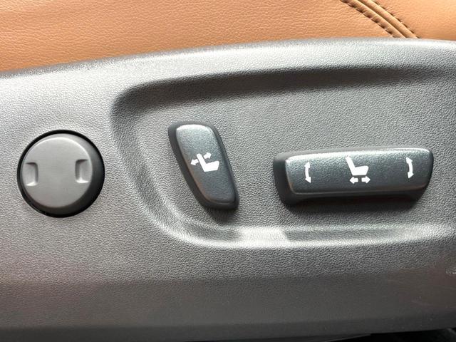 ランドクルーザープラド ＴＸ　Ｌパッケージ　７０ｔｈアニバーサリーリミテッド　禁煙車　サンルーフ　９型ディスプレイオーディオ　全周囲カメラ　レーダークルーズ　セーフティーセンス　合皮シート　ベンチレーション　パワーシート　ＬＥＤヘッド＆フォグ　オートハイビーム　ＥＴＣ（9枚目）