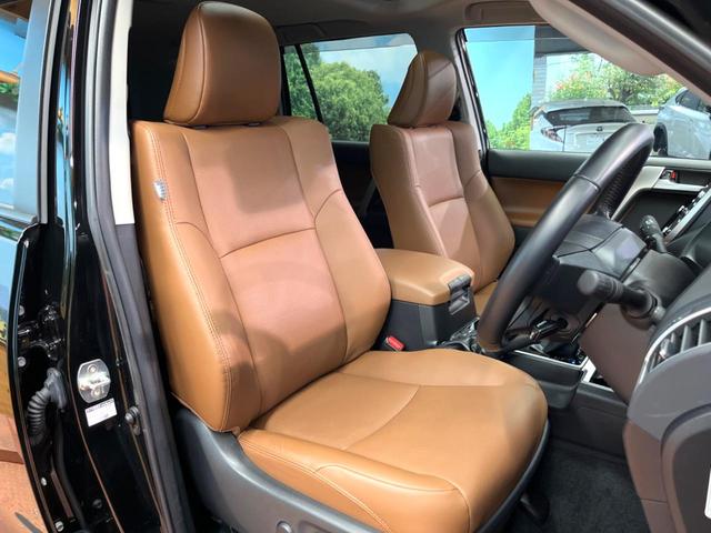 ランドクルーザープラド ＴＸ　Ｌパッケージ　７０ｔｈアニバーサリーリミテッド　禁煙車　サンルーフ　９型ディスプレイオーディオ　全周囲カメラ　レーダークルーズ　セーフティーセンス　合皮シート　ベンチレーション　パワーシート　ＬＥＤヘッド＆フォグ　オートハイビーム　ＥＴＣ（12枚目）