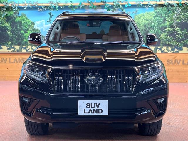 ランドクルーザープラド ＴＸ　Ｌパッケージ　７０ｔｈアニバーサリーリミテッド　禁煙車　サンルーフ　９型ディスプレイオーディオ　全周囲カメラ　レーダークルーズ　セーフティーセンス　合皮シート　ベンチレーション　パワーシート　ＬＥＤヘッド＆フォグ　オートハイビーム　ＥＴＣ（17枚目）