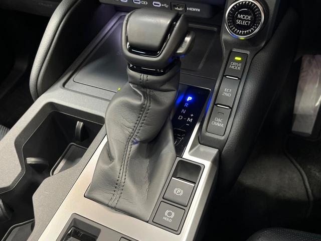 ランドクルーザー250 VX 禁煙 サンルーフ トヨタチームメイト 12型ディスプレイ 全周囲カメラ デジタルミラー ブラインドスポットモニター デフロック 丸目LEDヘッド 電動リアゲート 黒革 シートベンチレーション ETC(54枚目)
