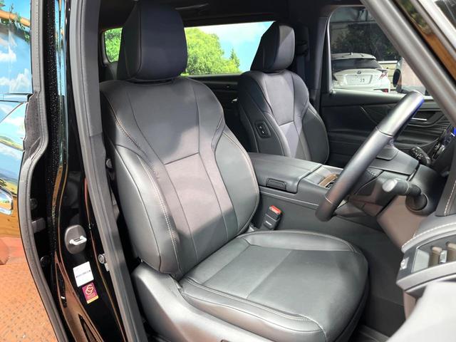 アルファード Ｚ　禁煙　ガラスルーフ　モデリスタエアロ　フリップダウン　１４型ディスプレイ　全周囲カメラ　レーダークルーズ　両側電動ドア　電動リアゲート　デジタルミラー　三眼ＬＥＤヘッド　シートベンチレーション　ＥＴＣ（12枚目）