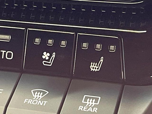 ランドクルーザー２５０ ＶＸ　禁煙車　サンルーフ　トヨタチームメイト　１２型ディスプレイ　全周囲カメラ　レーダークルーズ　ブラインドスポットモニター　デジタルミラー　黒革　シートベンチレーション　丸目ＬＥＤヘッド＆フォグ　ＥＴＣ（9枚目）