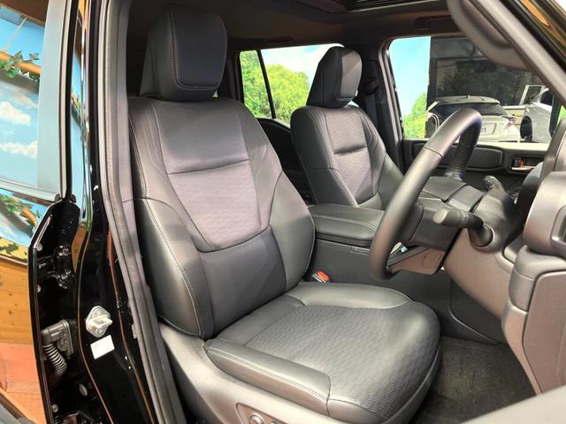 ランドクルーザー２５０ ＶＸ　禁煙車　サンルーフ　トヨタチームメイト　１２型ディスプレイ　全周囲カメラ　レーダークルーズ　ブラインドスポットモニター　デジタルミラー　黒革　シートベンチレーション　丸目ＬＥＤヘッド＆フォグ　ＥＴＣ（12枚目）