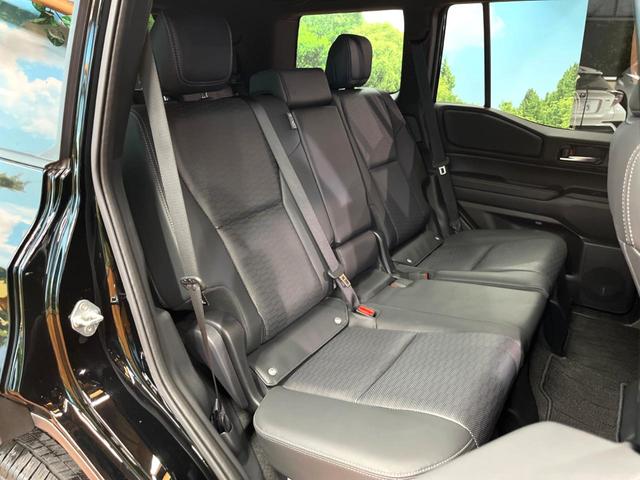 ランドクルーザー２５０ ＶＸ　禁煙車　サンルーフ　トヨタチームメイト　１２型ディスプレイ　全周囲カメラ　レーダークルーズ　ブラインドスポットモニター　デジタルミラー　黒革　シートベンチレーション　丸目ＬＥＤヘッド＆フォグ　ＥＴＣ（13枚目）