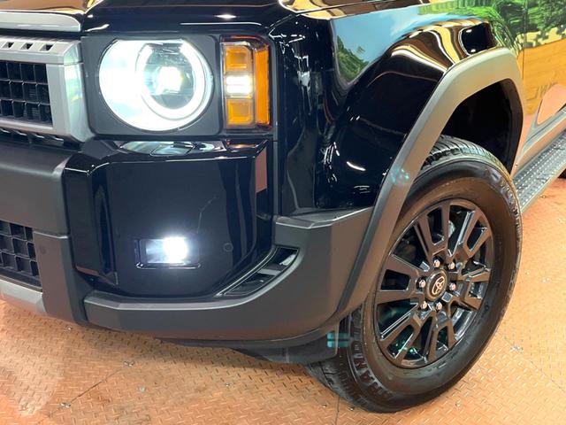 ランドクルーザー２５０ ＶＸ　禁煙車　サンルーフ　トヨタチームメイト　１２型ディスプレイ　全周囲カメラ　レーダークルーズ　ブラインドスポットモニター　デジタルミラー　黒革　シートベンチレーション　丸目ＬＥＤヘッド＆フォグ　ＥＴＣ（16枚目）