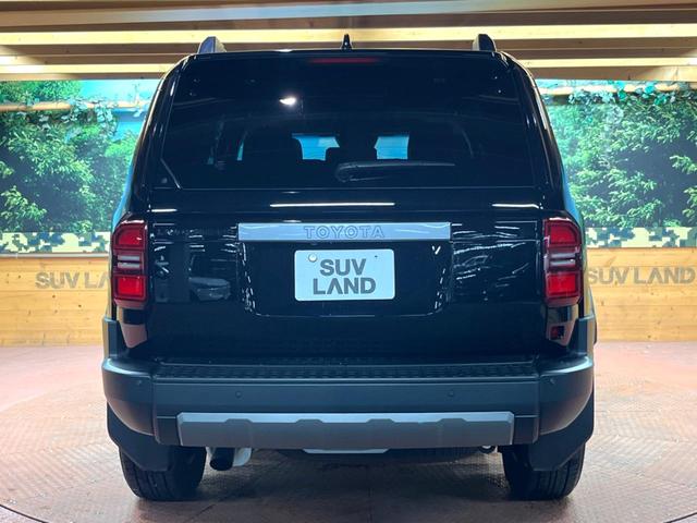 ランドクルーザー２５０ ＶＸ　禁煙車　サンルーフ　トヨタチームメイト　１２型ディスプレイ　全周囲カメラ　レーダークルーズ　ブラインドスポットモニター　デジタルミラー　黒革　シートベンチレーション　丸目ＬＥＤヘッド＆フォグ　ＥＴＣ（19枚目）