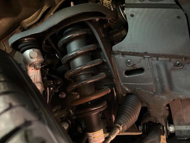 ランドクルーザー２５０ ＶＸ　禁煙車　サンルーフ　トヨタチームメイト　１２型ディスプレイ　全周囲カメラ　レーダークルーズ　ブラインドスポットモニター　デジタルミラー　黒革　シートベンチレーション　丸目ＬＥＤヘッド＆フォグ　ＥＴＣ（21枚目）