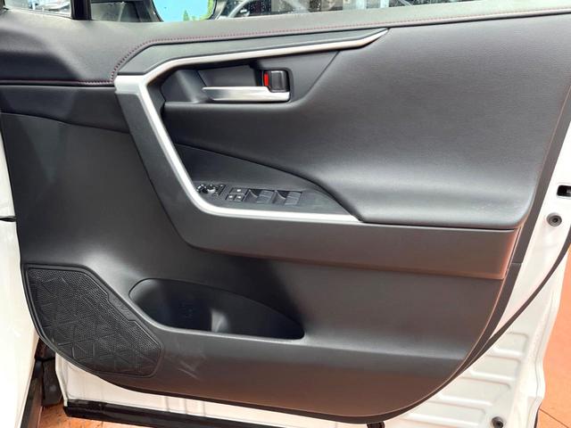 RAV4 アドベンチャー オフロードパッケージ 禁煙 純正9型ナビ 全周囲カメラ ブラインドスポットモニター レーダークルーズ デジタルミラー LEDヘッド&フォグ オートハイビーム クリアランスソナー 純正18アルミ ETC ルーフレール(30枚目)