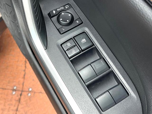 RAV4 アドベンチャー オフロードパッケージ 禁煙 純正9型ナビ 全周囲カメラ ブラインドスポットモニター レーダークルーズ デジタルミラー LEDヘッド&フォグ オートハイビーム クリアランスソナー 純正18アルミ ETC ルーフレール(31枚目)