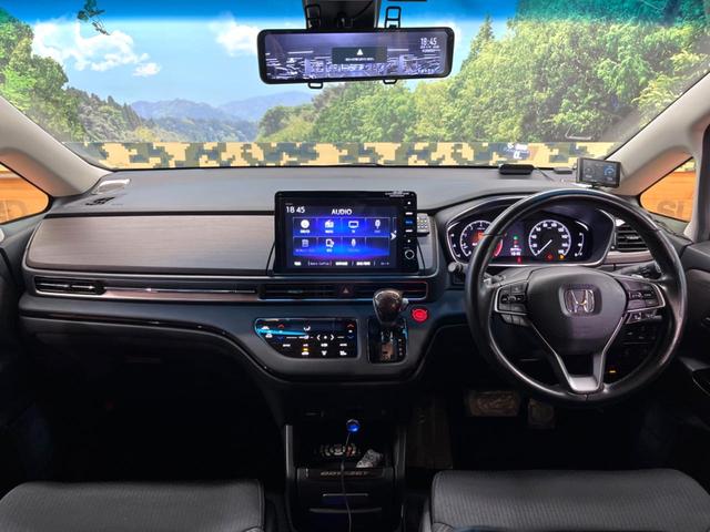 オデッセイ アブソルート・ＥＸ　禁煙　フリップダウン　９型ナビ　全周囲カメラ　レーダークルーズ　ホンダセンシング　両側電動スライドドア　ブラインドスポットモニター　パワーバックドア　ハーフレザー　シートヒーター　ＬＥＤヘッド　ＥＴＣ（2枚目）