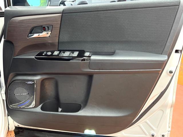 オデッセイ アブソルート・ＥＸ　禁煙　フリップダウン　９型ナビ　全周囲カメラ　レーダークルーズ　ホンダセンシング　両側電動スライドドア　ブラインドスポットモニター　パワーバックドア　ハーフレザー　シートヒーター　ＬＥＤヘッド　ＥＴＣ（64枚目）