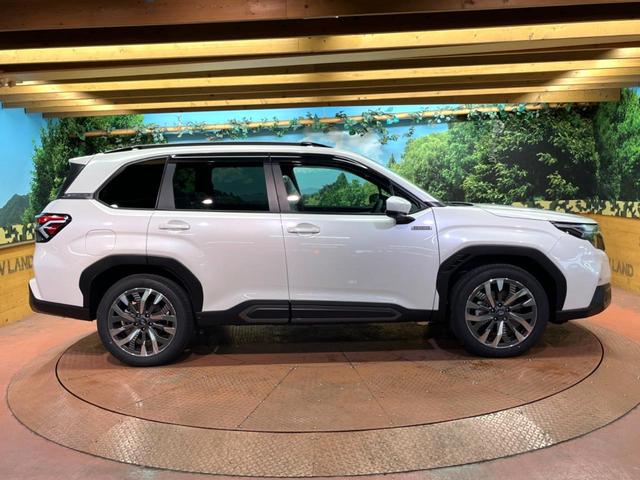 フォレスター プレミアムS:HEV EX 登録済未使用車 セットオプションCJ サンルーフ ハーマンカードン 黒革 アイサイトXテクノロジー 11型ナビフルセグ 全周囲カメラ アクセサリーコンセント 電動リアゲート 専用19インチAW(61枚目)