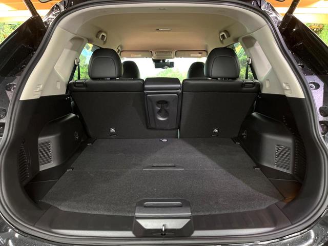 エクストレイル ２０Ｘｉ　レザーエディション　Ｖセレクション　４ＷＤ　禁煙　純正９型ナビ　全周囲カメラ　プロパイロット　デジタルミラー　電動リアゲート　黒革　パワーシート　全席シートヒーター　ＬＥＤヘッド　クリアランスソナー　純正１８アルミ　ＥＴＣ　ルーフレール（13枚目）