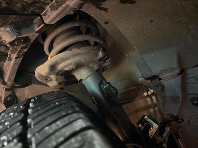 エクストレイル ２０Ｘｉ　レザーエディション　Ｖセレクション　４ＷＤ　禁煙　純正９型ナビ　全周囲カメラ　プロパイロット　デジタルミラー　電動リアゲート　黒革　パワーシート　全席シートヒーター　ＬＥＤヘッド　クリアランスソナー　純正１８アルミ　ＥＴＣ　ルーフレール（20枚目）